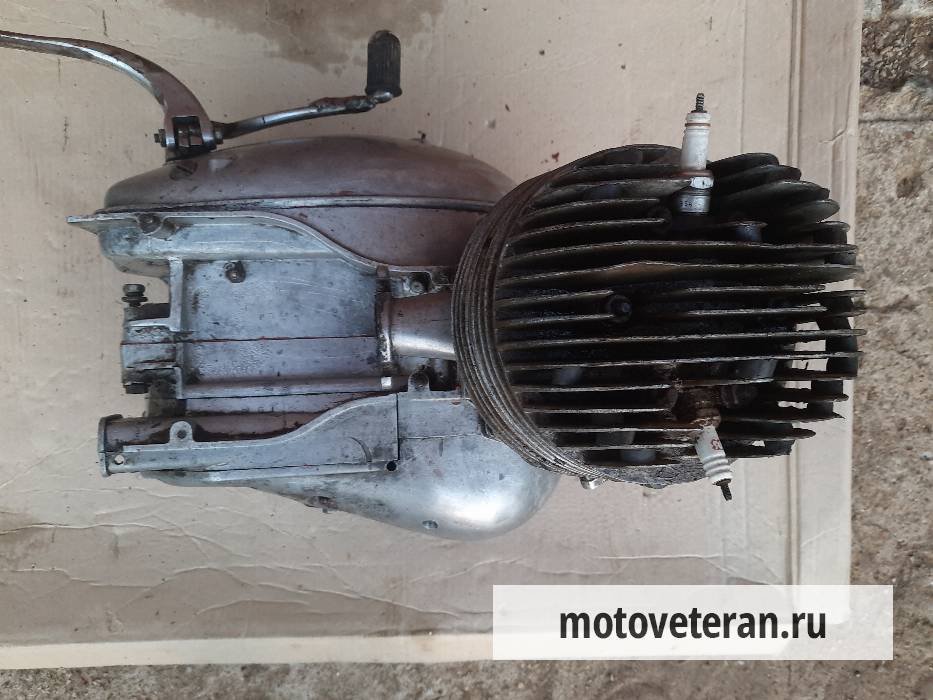 Двигатель на мотоцикл ИЖ Планета-2 Юпитер-2 фото