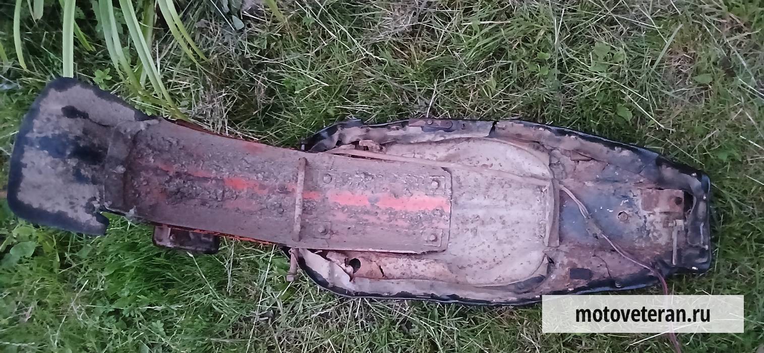 Купить Седло на мотоцикл ИЖ Планета-4 Юпитер-4 в Беларуси